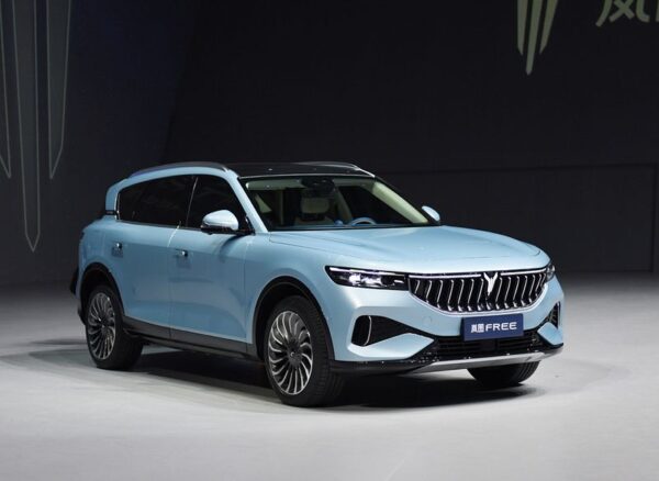 Китайский электромобиль VAYAH Free EV 2WD city