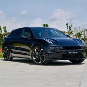 Китайский электромобиль ZEEKR 001 WE