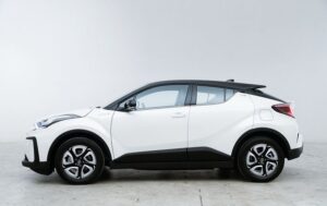 Японский электромобиль TOYOTA CHR-EV