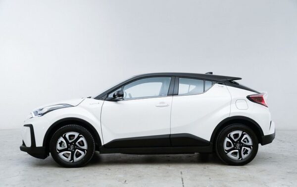 Японский электромобиль TOYOTA CHR-EV