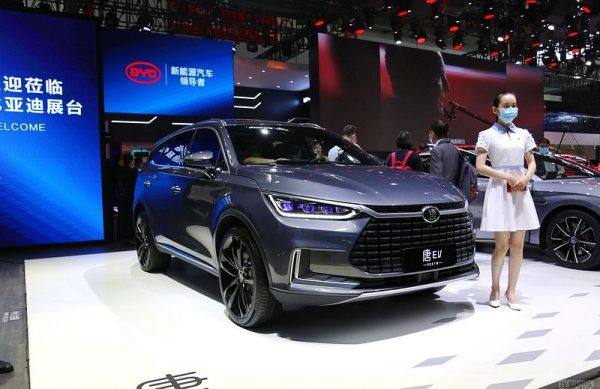 Китайский электромобиль BYD