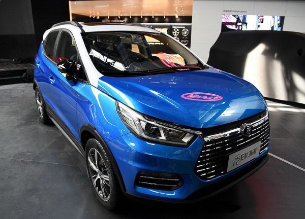 Китайский электромобиль BYD