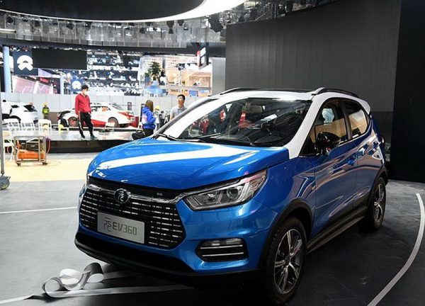 Китайский электромобиль BYD