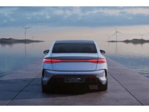 Китайский электромобиль BYD