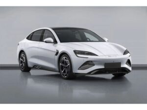Китайский электромобиль BYD