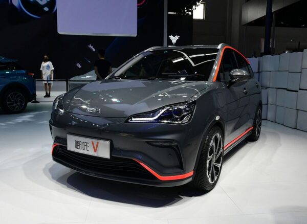 Китайский электромобиль NETA V 400
